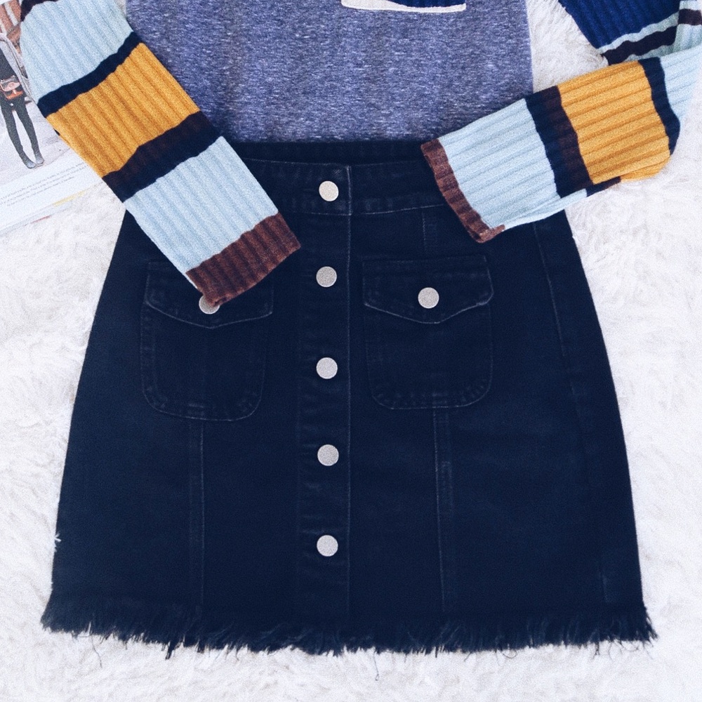 Denim Button Up Fringed Skirt - Picture 6 of 6